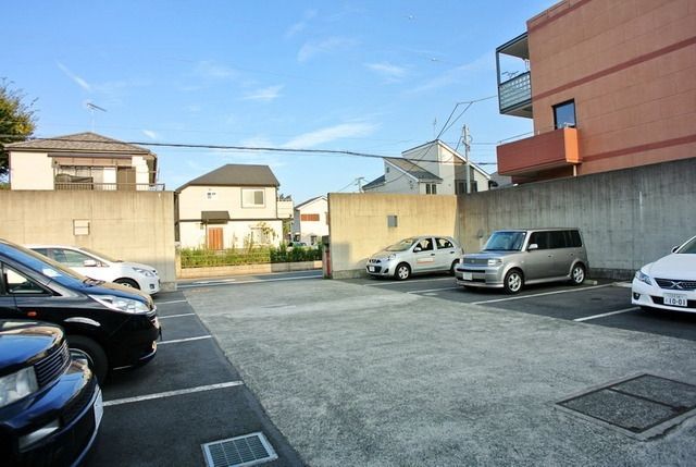 駐車場　☆敷地内駐車場☆
