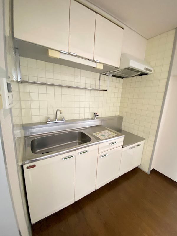 キッチン　※別のお部屋の写真です