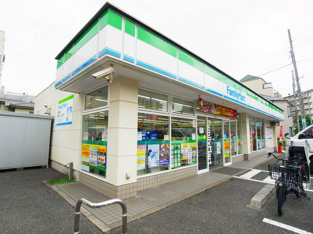 コンビニ　ファミリーマート 東京成徳学園前店（コンビニ）まで1007m