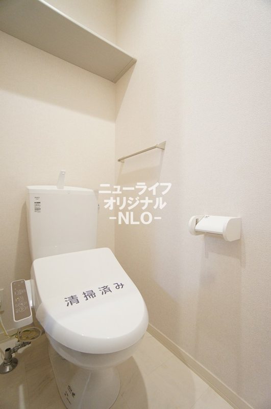 トイレ　温水洗浄機能付き♪