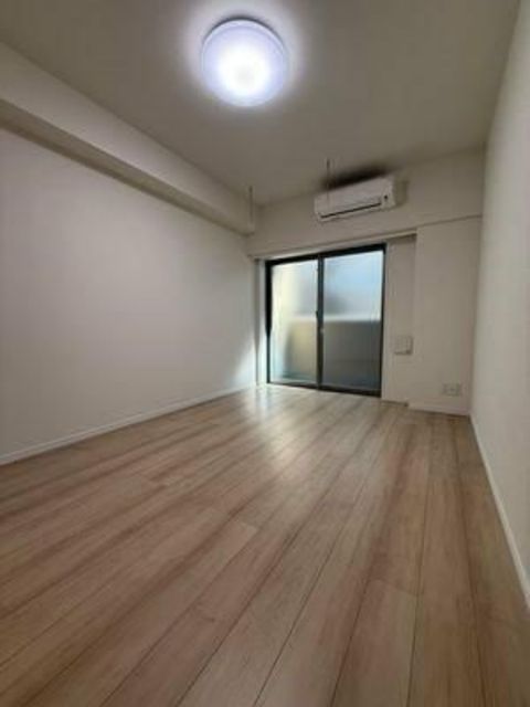 居室・リビング　明るい雰囲気で暮らしやすい！優しい質感の室内がオススメ☆