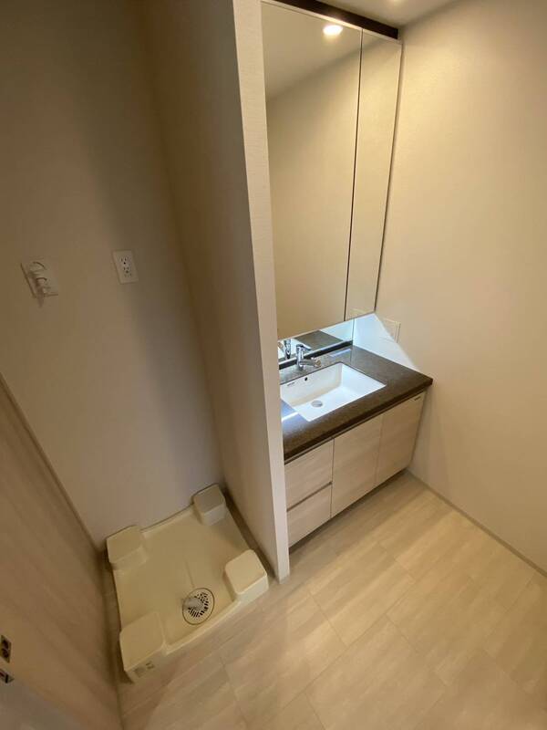 洗面設備　ザ・ファインタワー大手前　洗面台