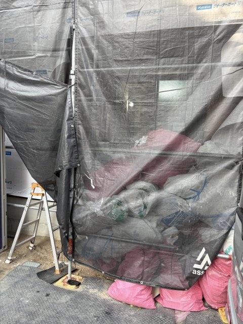 エントランス　建設中