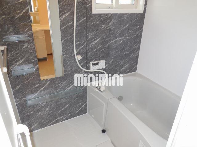 バス・シャワールーム　浴室乾燥もついてます