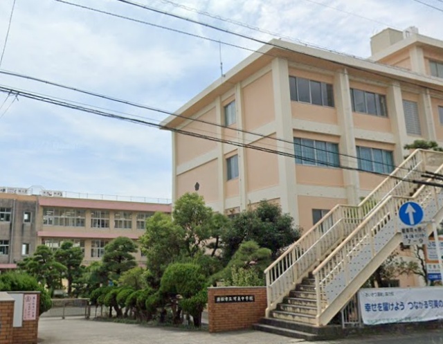 中学校　浜松市立可美中学校（中学校）まで1252m