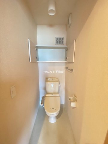 トイレ　温水洗浄便座完備です☆