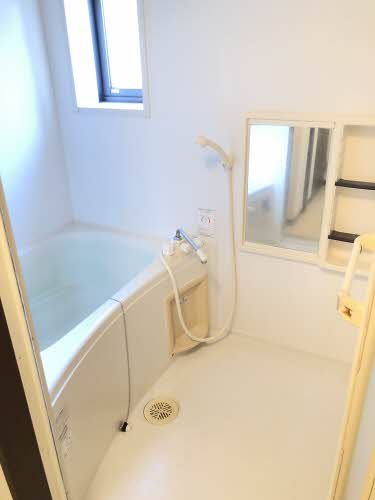 バス・シャワールーム　浴室