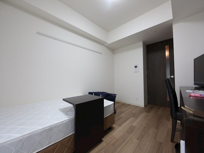 居室・リビング　洋室6.7帖　クローゼット付（収納充実してます）