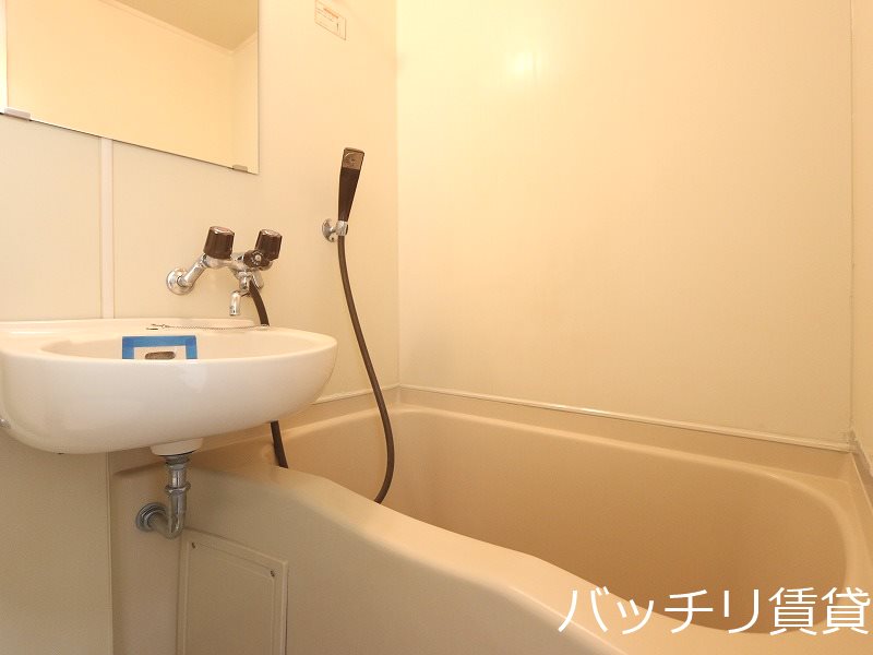 バス・シャワールーム　別号室イメージの為、現状を優先致します