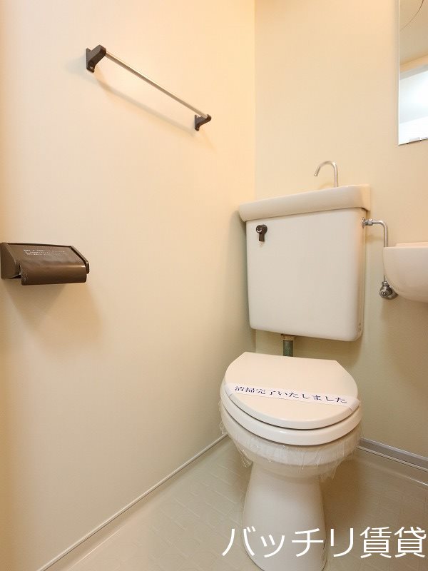 トイレ　別号室イメージの為、現状を優先致します
