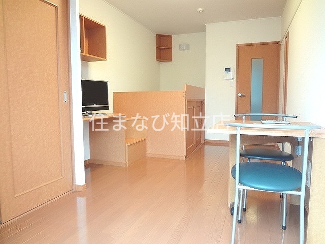 居室・リビング　同型写真