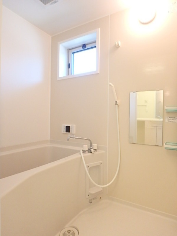 バス・シャワールーム　図面と現状に相違がある場合には現状を優先