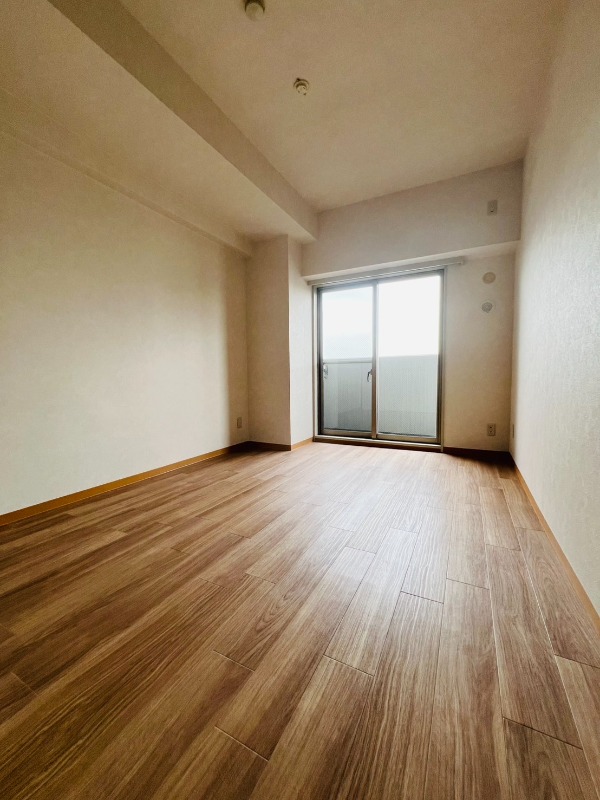 居室・リビング　※８０１号室参考写真