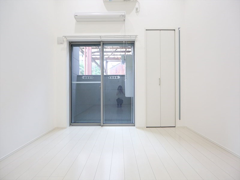 バルコニー　洋室6.3帖　ロフト4.7帖（収納にも寝室にも使えます）