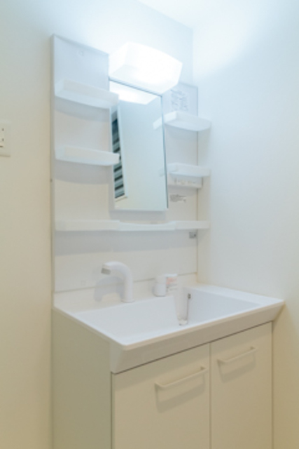洗面設備　※写真は同タイプ住戸です。