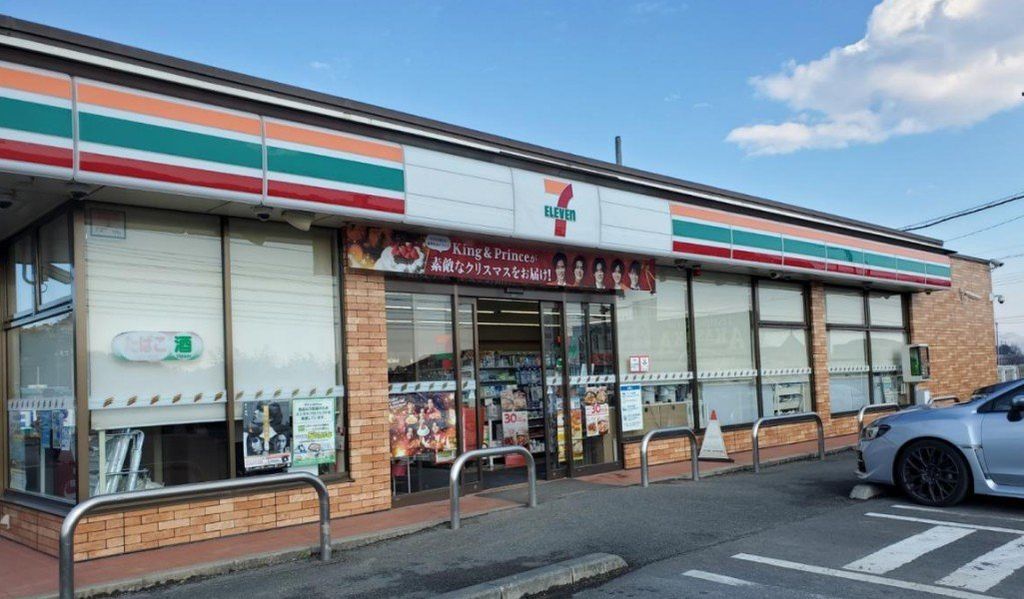 コンビニ　セブンイレブン佐野出流原店（コンビニ）まで1080m