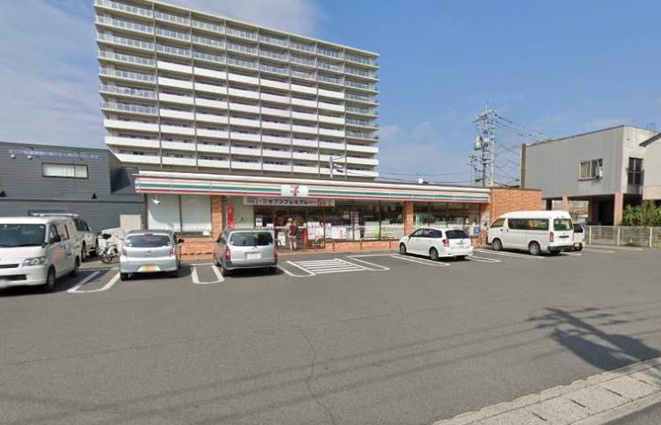 コンビニ　セブンイレブン問屋町店（コンビニ）まで497m