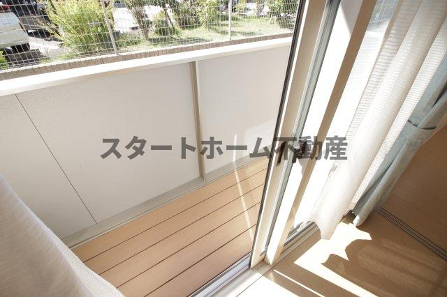 バルコニー　落ち着いた時間を過ごせるバルコニーです