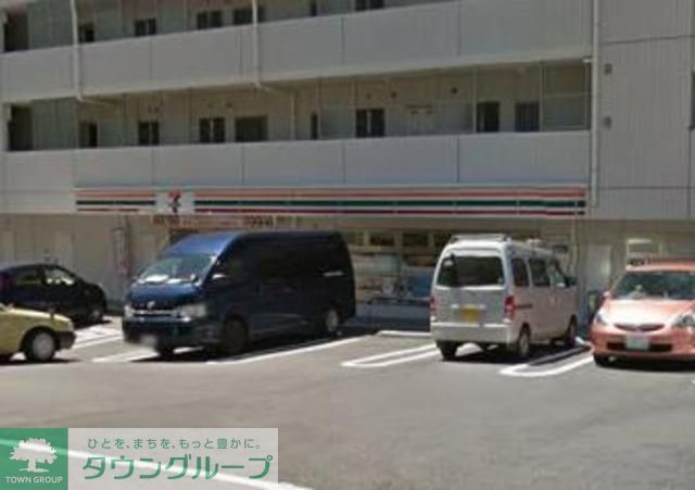 コンビニ　セブンイレブン（コンビニ）まで750m
