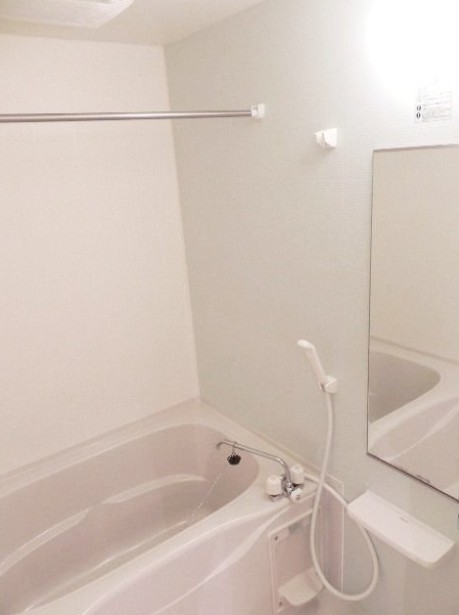 バス・シャワールーム　※別部屋参考写真