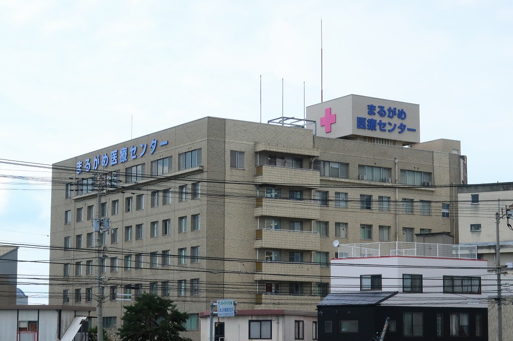 病院　医療法人社団重仁まるがめ医療センター（病院）まで923m