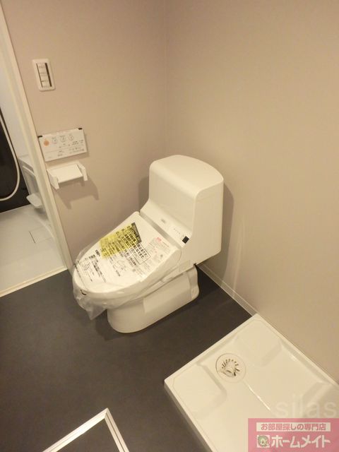 トイレ　同メーカー施工例。