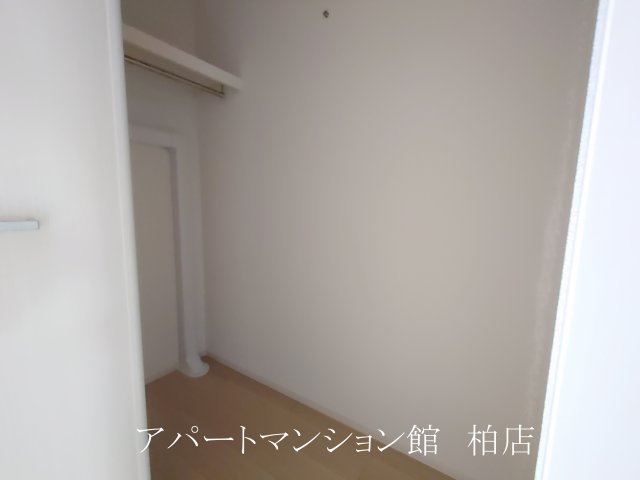 収納　同施工会社、同型タイプです