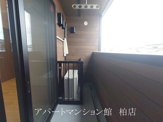 バルコニー　同施工会社、同型タイプです