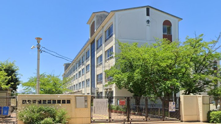 コンビニ　セブンイレブン 豊中上新田4丁目店（コンビニ）まで357m