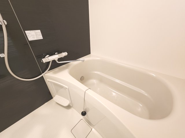 バス・シャワールーム　詳細は、RISUMO江坂本店までお問合せください♪
