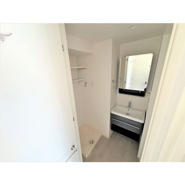 洗面設備　忙しい朝には欠かせない洗面所です