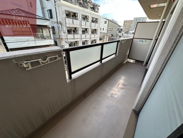 バルコニー　バルコニーがあります