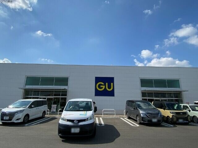 ショッピングセンター　ジーユー福岡伊都店（ショッピングセンター）まで803m