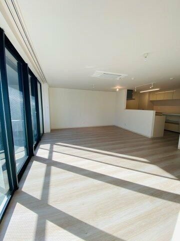 居室・リビング　※参考写真