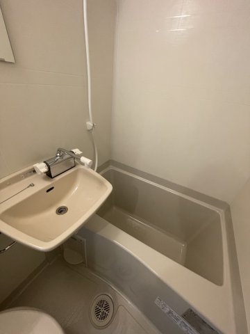 バス・シャワールーム　バスルーム