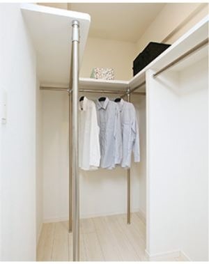 収納　お洋服が多い方でも楽々収納できます