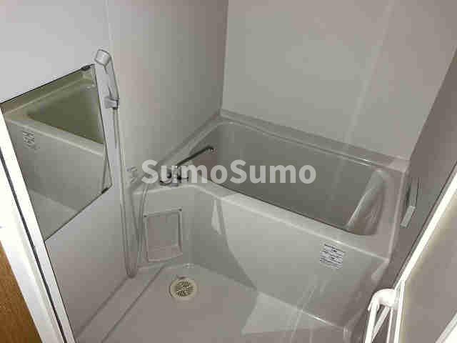 バス・シャワールーム　落ち着いた空間のお風呂です