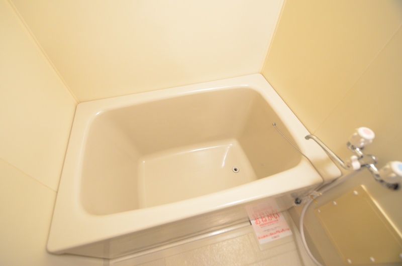 バス・シャワールーム　シンプルな浴室です！