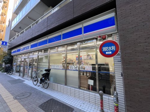 コンビニ　ローソン 渋谷笹塚二丁目店（コンビニ）まで74m