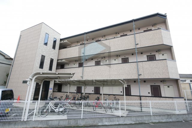 建物外観　落ち着いた雰囲気の外観です