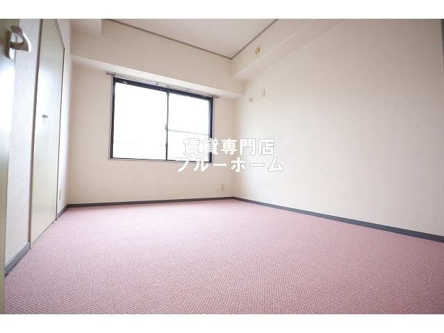 その他部屋・スペース　6帖の明るい洋室！