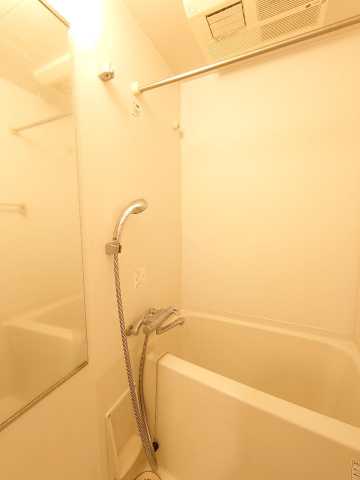 バス・シャワールーム　別部屋参考写真