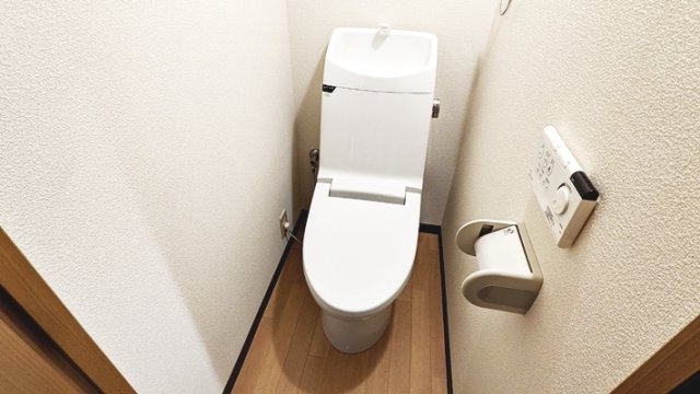 トイレ　コンパクトで使いやすいトイレです