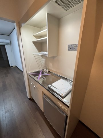 キッチン　コンパクトなキッチンで掃除もラクラク