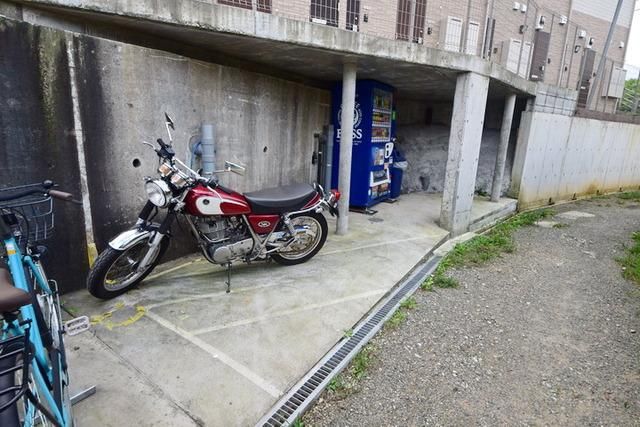 駐車場　★バイクも駐輪できますよ★