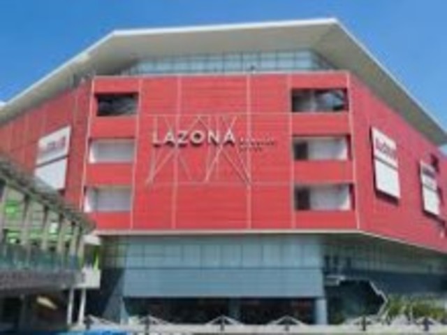 ショッピングセンター　ラゾーナ川崎プラザ（ショッピングセンター）まで916m