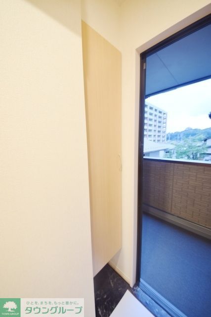 玄関　同施工会社イメージ