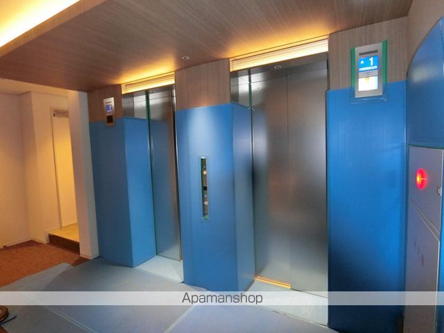 ロビー　ロビー