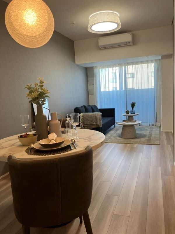 居室・リビング　モデルルームです・家具小物類はつきません