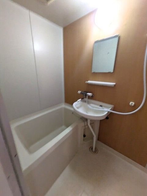 バス・シャワールーム　別部屋参考写真です